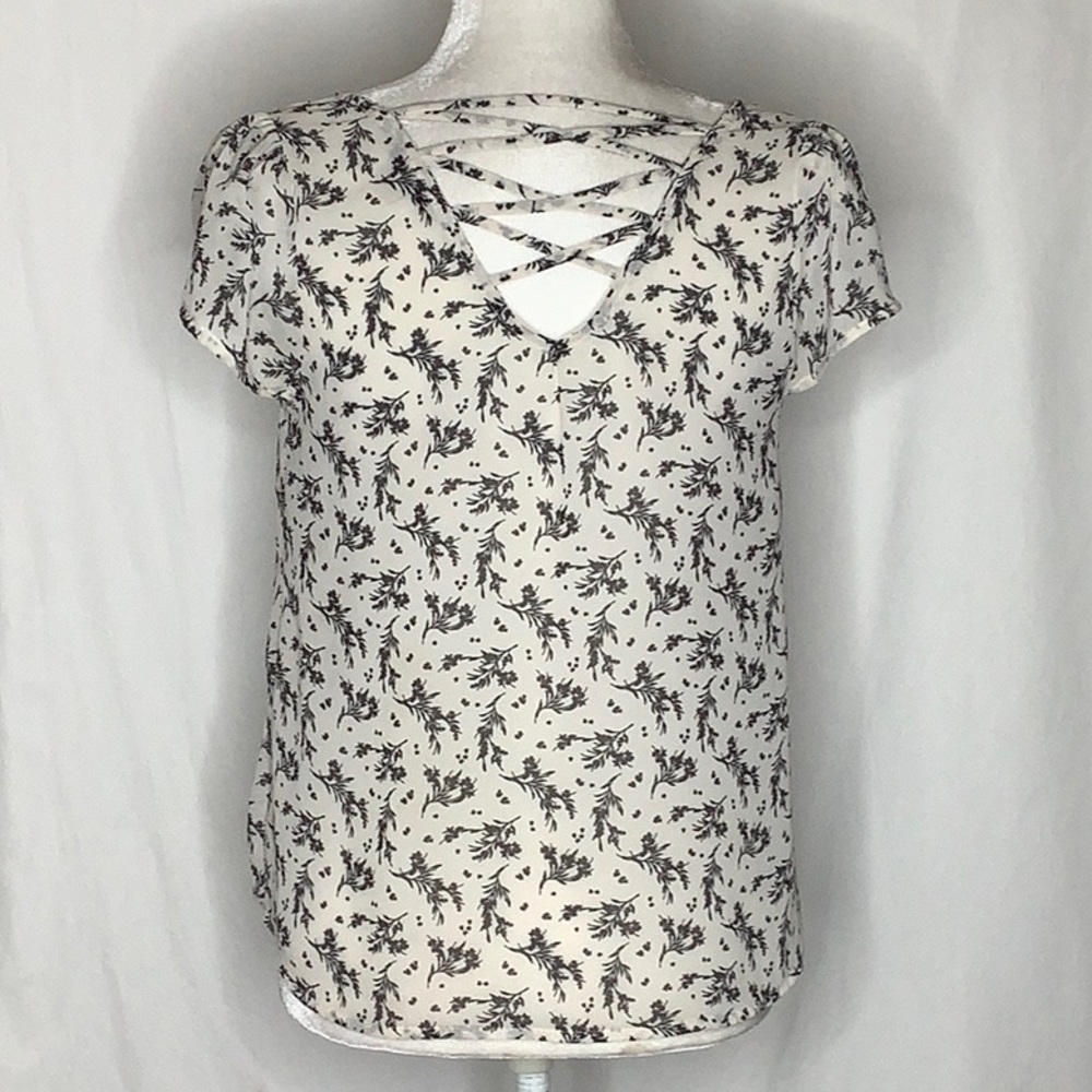 Papaya Floral Blouse Size M Strappy Back Tulip Sleeves Pleated